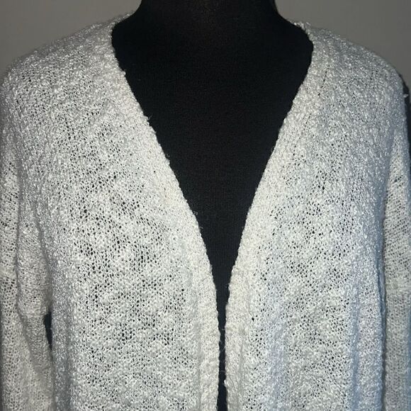 🐘Garage White Knit Cardigan w/ Pockets - Picture 3 of 4